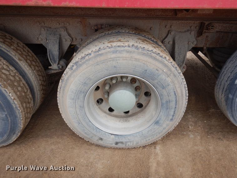 image for item MF9535 2006 Sterling AT9500  dump truck