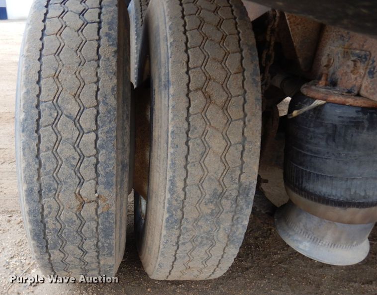 image for item MF9535 2006 Sterling AT9500  dump truck
