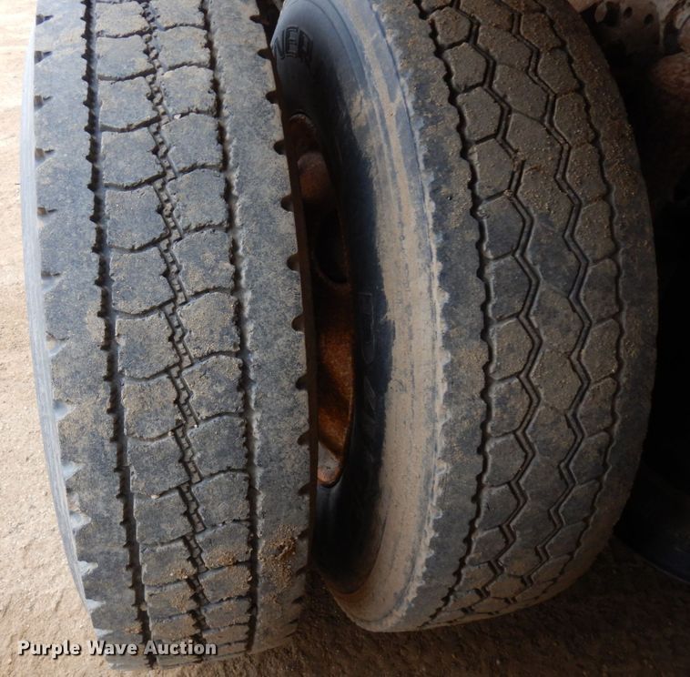 image for item MF9535 2006 Sterling AT9500  dump truck