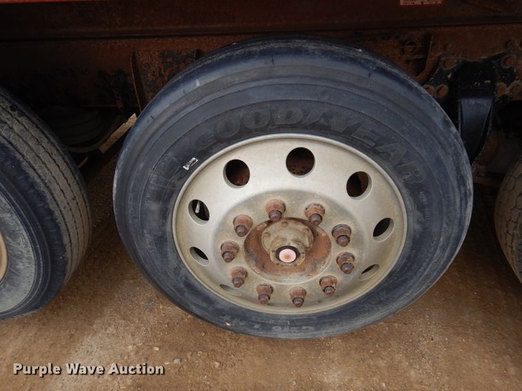 image for item MF9535 2006 Sterling AT9500  dump truck