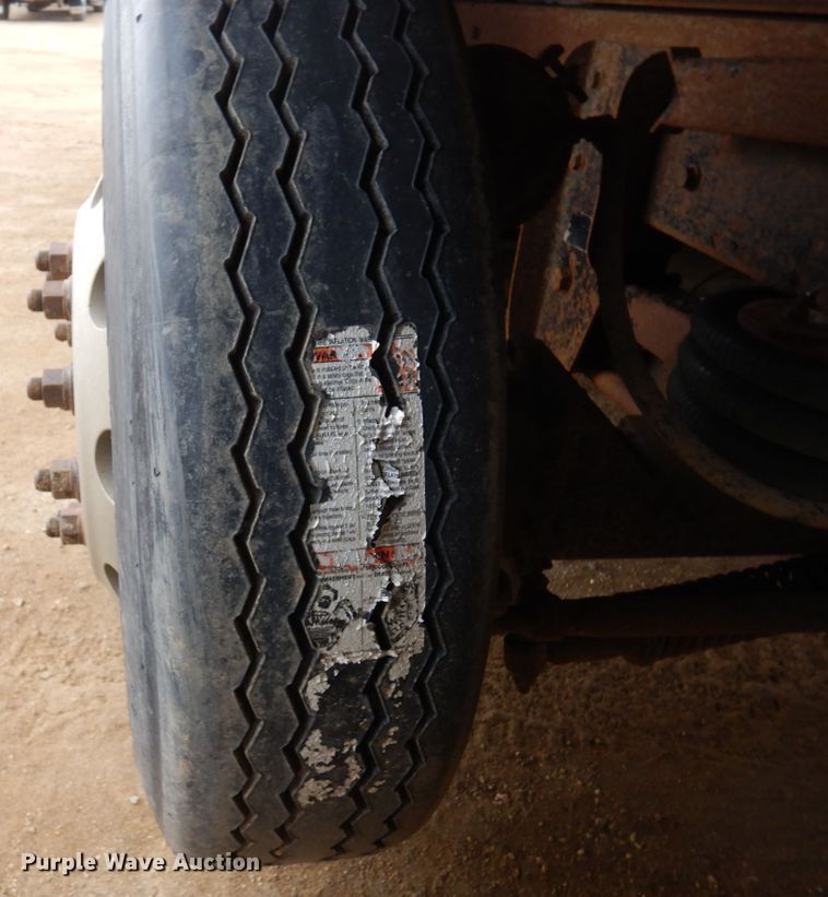 image for item MF9535 2006 Sterling AT9500  dump truck