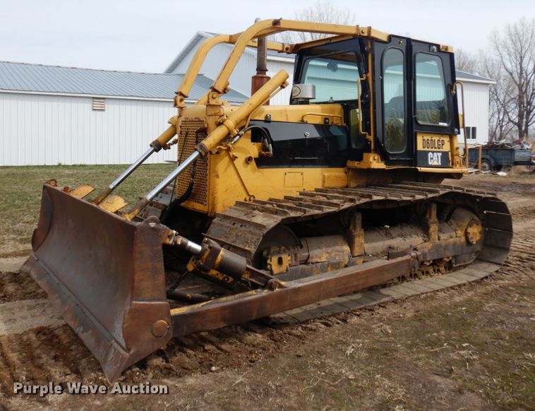 image for item MF9538 1983 Caterpillar D6D  dozer