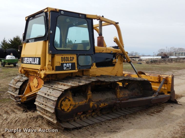 image for item MF9538 1983 Caterpillar D6D  dozer