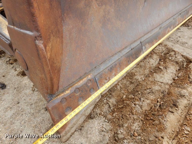 image for item MF9538 1983 Caterpillar D6D  dozer