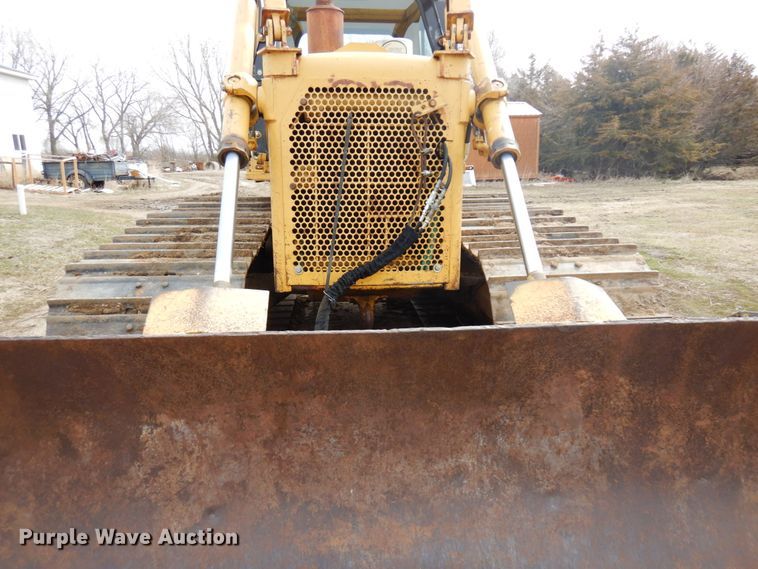 image for item MF9538 1983 Caterpillar D6D  dozer