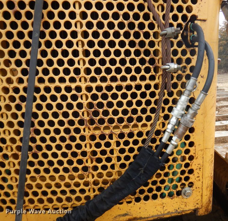 image for item MF9538 1983 Caterpillar D6D  dozer
