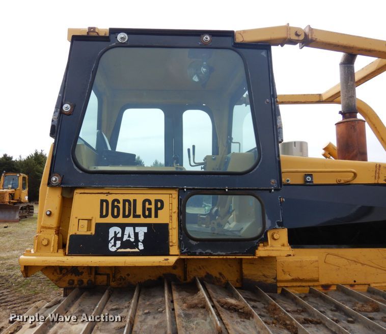image for item MF9538 1983 Caterpillar D6D  dozer
