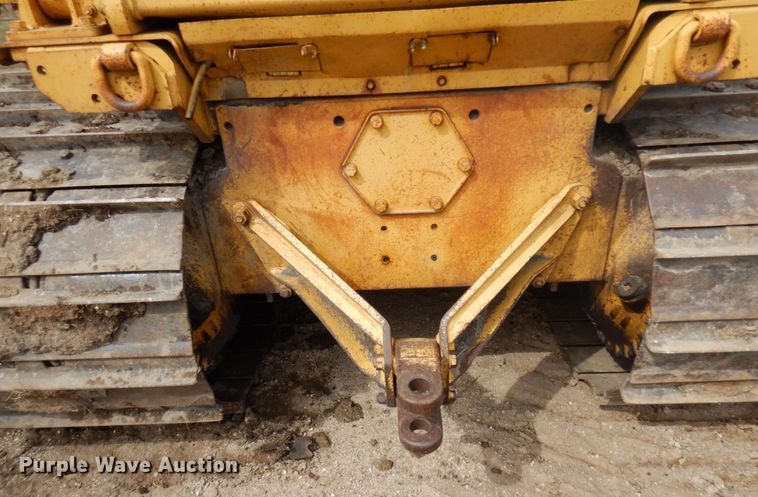 image for item MF9538 1983 Caterpillar D6D  dozer