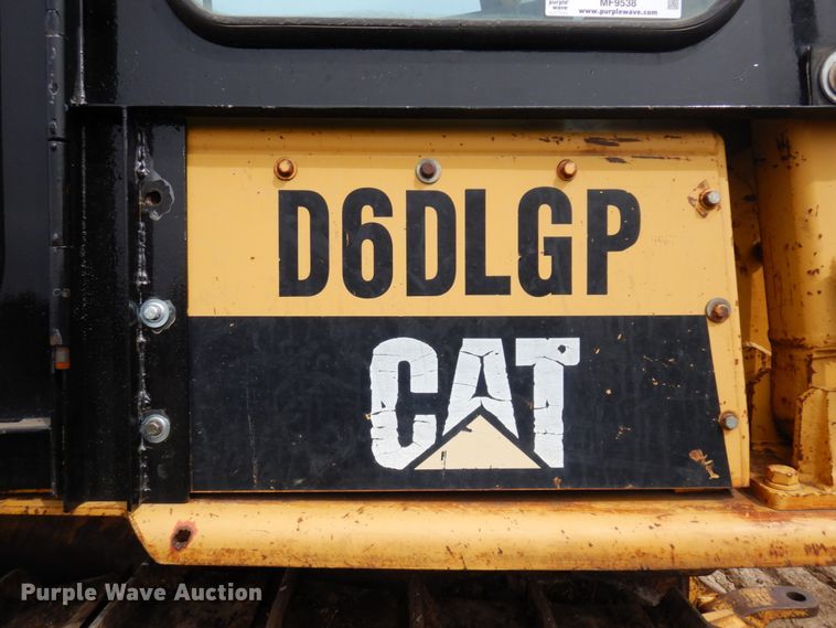 image for item MF9538 1983 Caterpillar D6D  dozer
