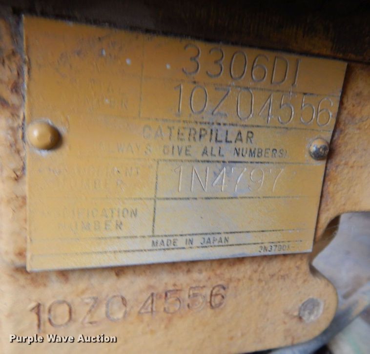 image for item MF9538 1983 Caterpillar D6D  dozer