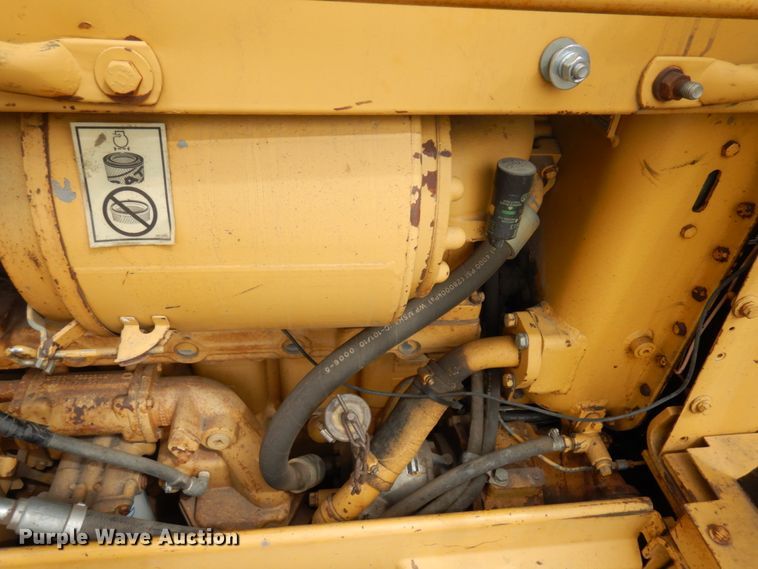 image for item MF9538 1983 Caterpillar D6D  dozer