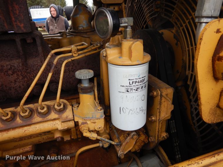 image for item MF9538 1983 Caterpillar D6D  dozer