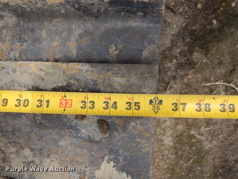 image for item MF9538 1983 Caterpillar D6D  dozer