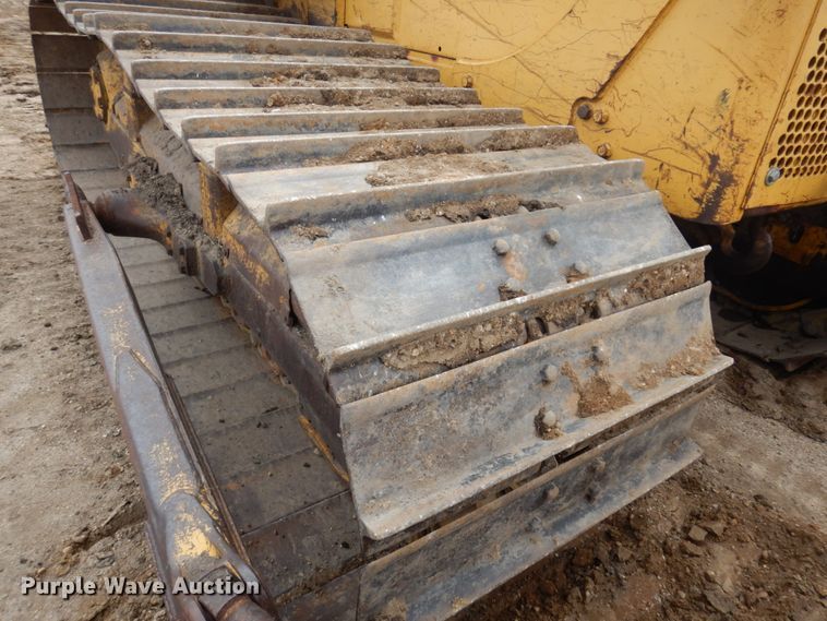 image for item MF9538 1983 Caterpillar D6D  dozer