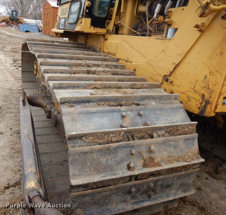 image for item MF9538 1983 Caterpillar D6D  dozer