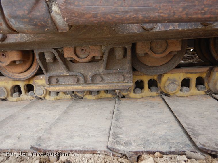 image for item MF9538 1983 Caterpillar D6D  dozer