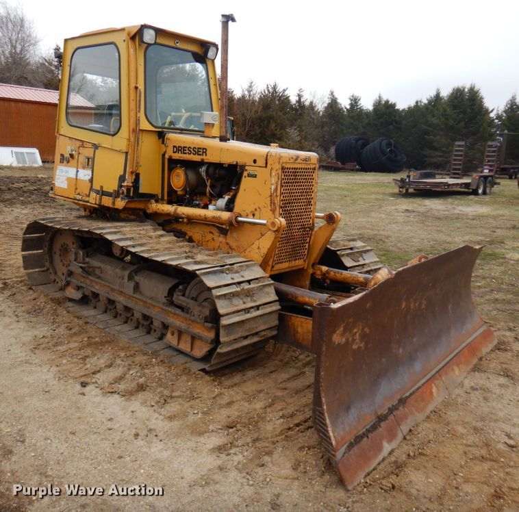 image for item MF9544 1996 Dresser TD9H  dozer