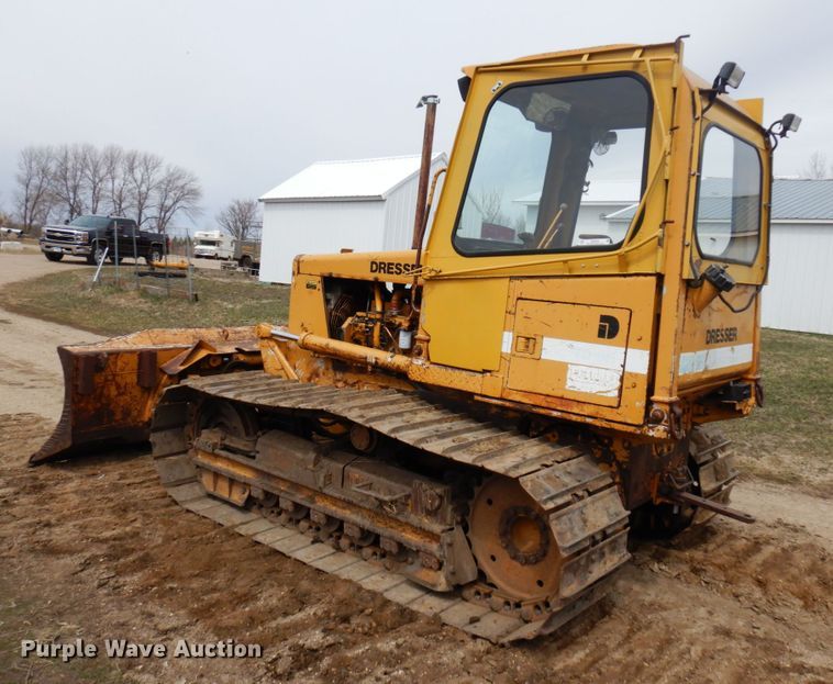 image for item MF9544 1996 Dresser TD9H  dozer