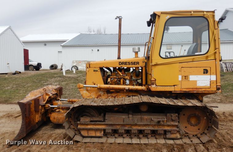 image for item MF9544 1996 Dresser TD9H  dozer