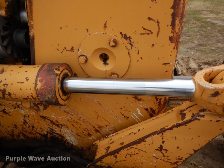 image for item MF9544 1996 Dresser TD9H  dozer