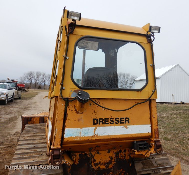 image for item MF9544 1996 Dresser TD9H  dozer