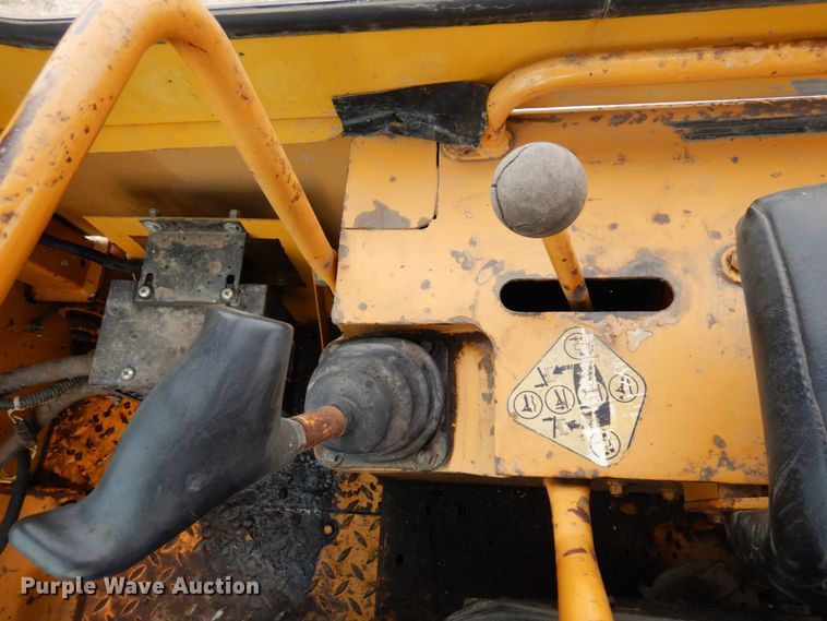 image for item MF9544 1996 Dresser TD9H  dozer