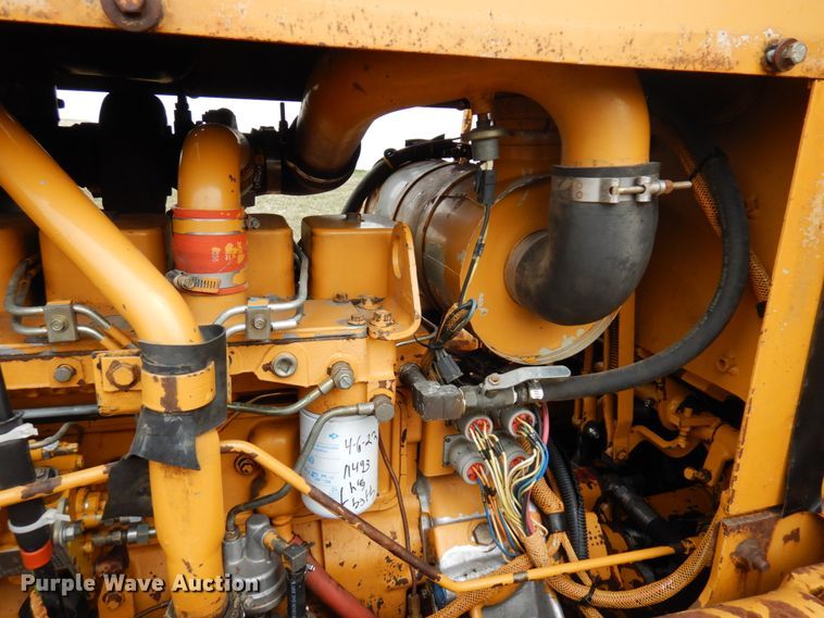 image for item MF9544 1996 Dresser TD9H  dozer