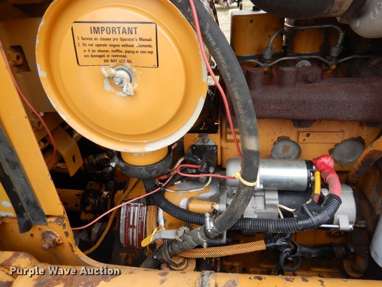 image for item MF9544 1996 Dresser TD9H  dozer