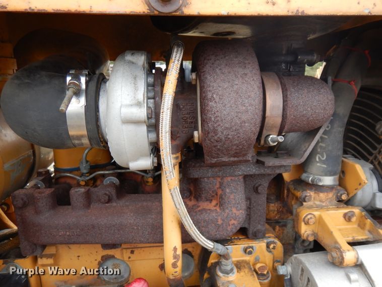 image for item MF9544 1996 Dresser TD9H  dozer