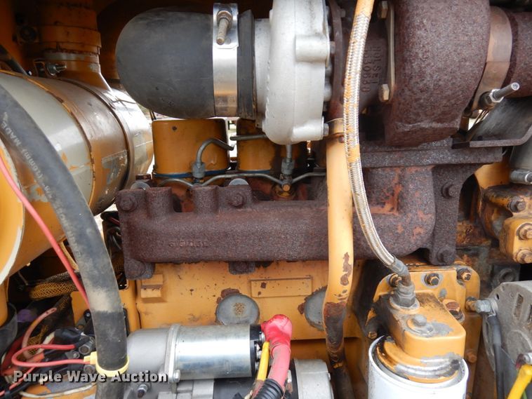 image for item MF9544 1996 Dresser TD9H  dozer