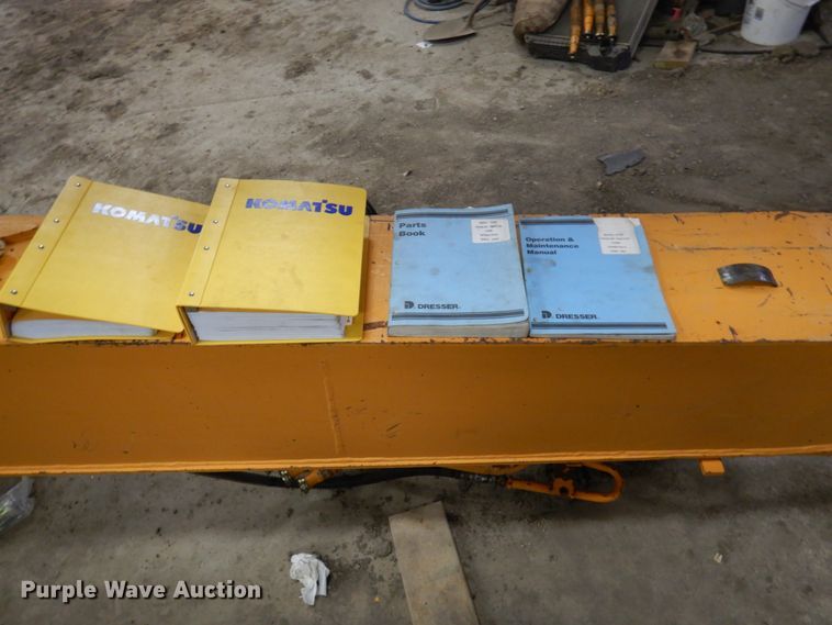 image for item MF9544 1996 Dresser TD9H  dozer