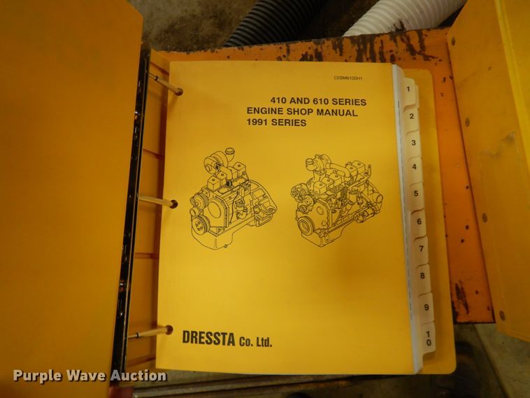 image for item MF9544 1996 Dresser TD9H  dozer