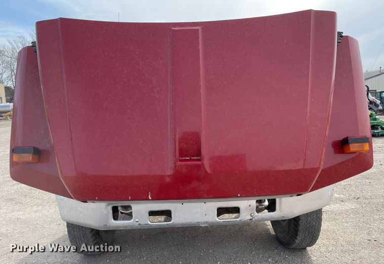 image for item MJ9546 1985 Ford F800  truck cab and chassis