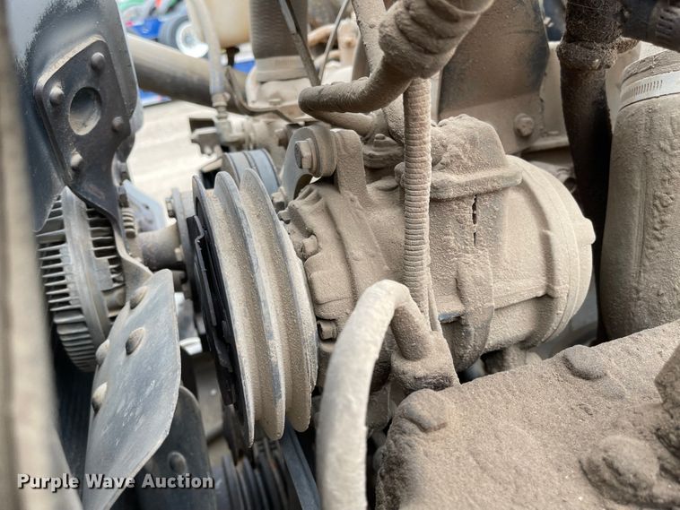 image for item MJ9594 1988 Ford  LNT8000  truck cab and chassis