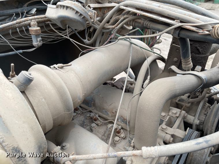 image for item MJ9594 1988 Ford  LNT8000  truck cab and chassis