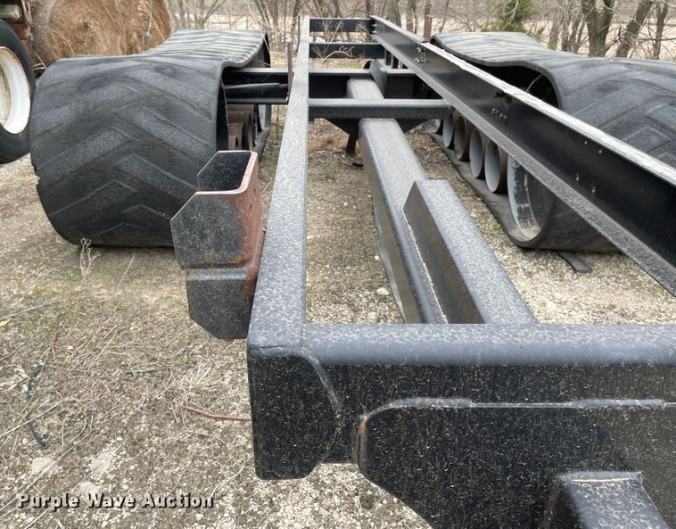 image for item MJ9595 Tracked trailer