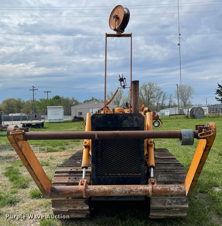 image for item MJ9625 Case D475  cable plow