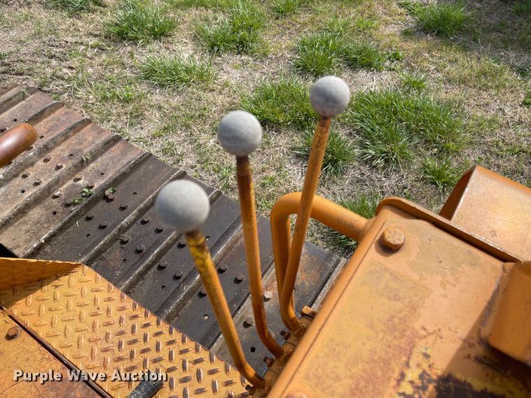 image for item MJ9625 Case D475  cable plow