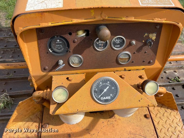 image for item MJ9625 Case D475  cable plow