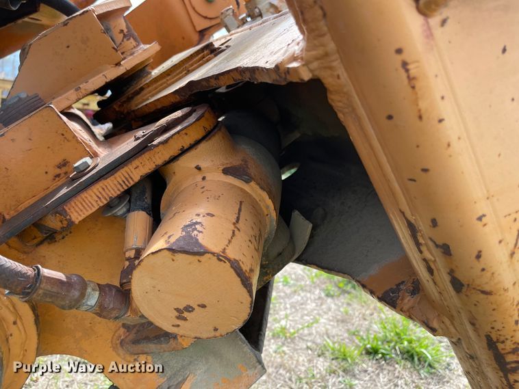 image for item MJ9625 Case D475  cable plow