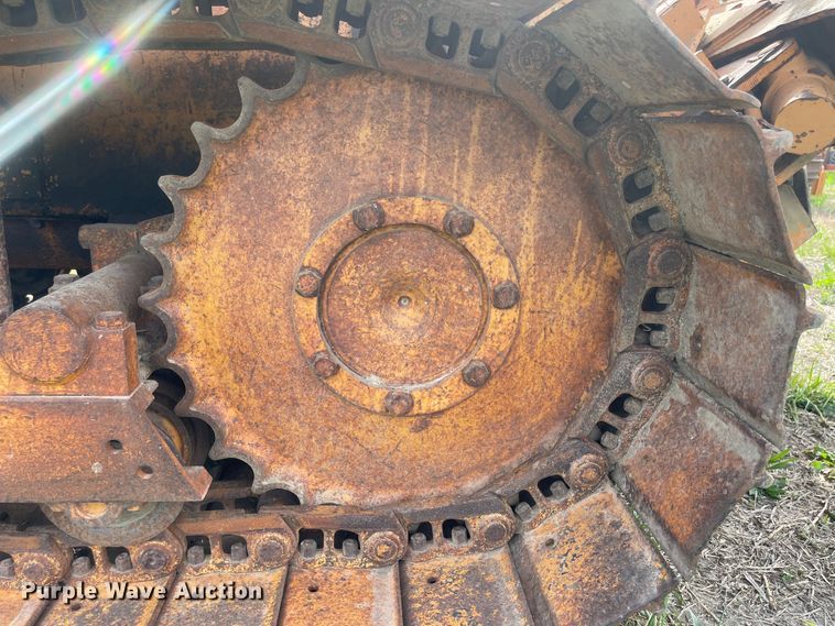 image for item MJ9625 Case D475  cable plow