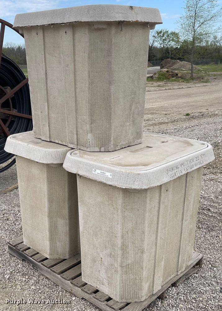 image for item MJ9630 (3) tier 22 underground enclosures