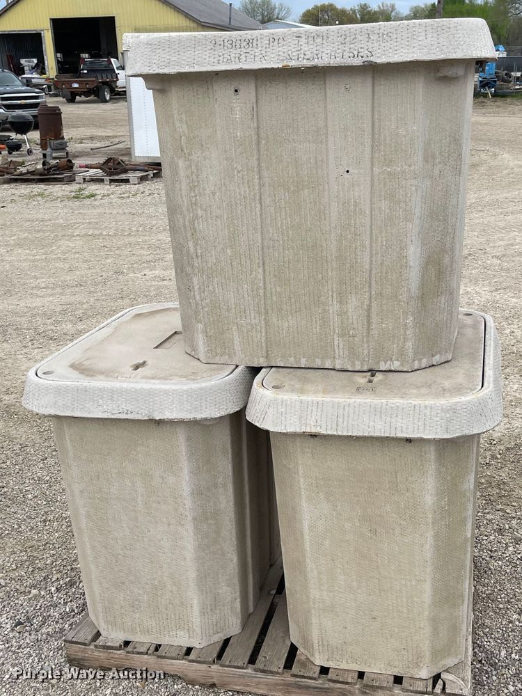 image for item MJ9630 (3) tier 22 underground enclosures