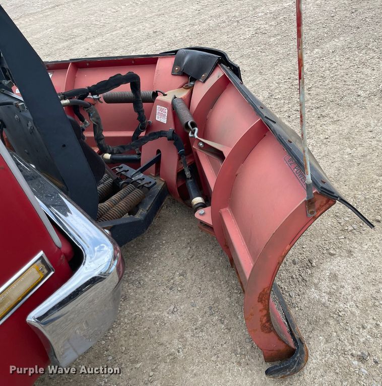 image for item MJ9634 Boss  8' 2" W V-blade snow plow