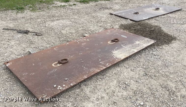image for item MJ9635 (2) steel road plates