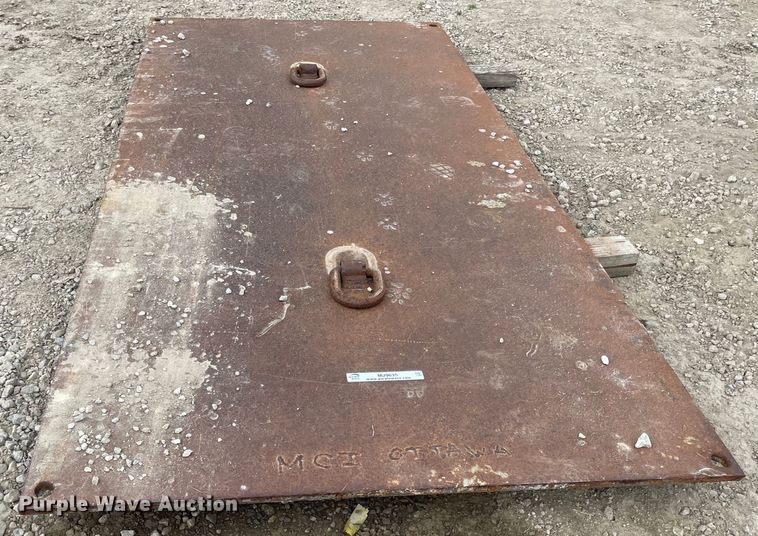 image for item MJ9635 (2) steel road plates