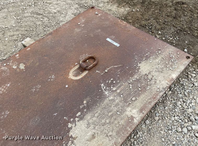 image for item MJ9635 (2) steel road plates