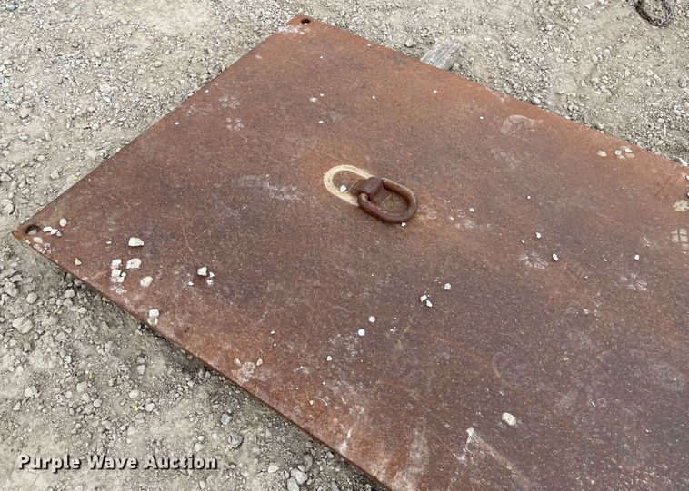 image for item MJ9635 (2) steel road plates