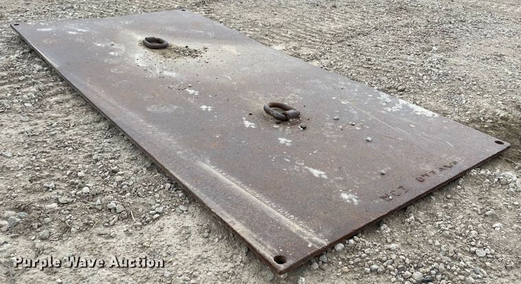 image for item MJ9635 (2) steel road plates