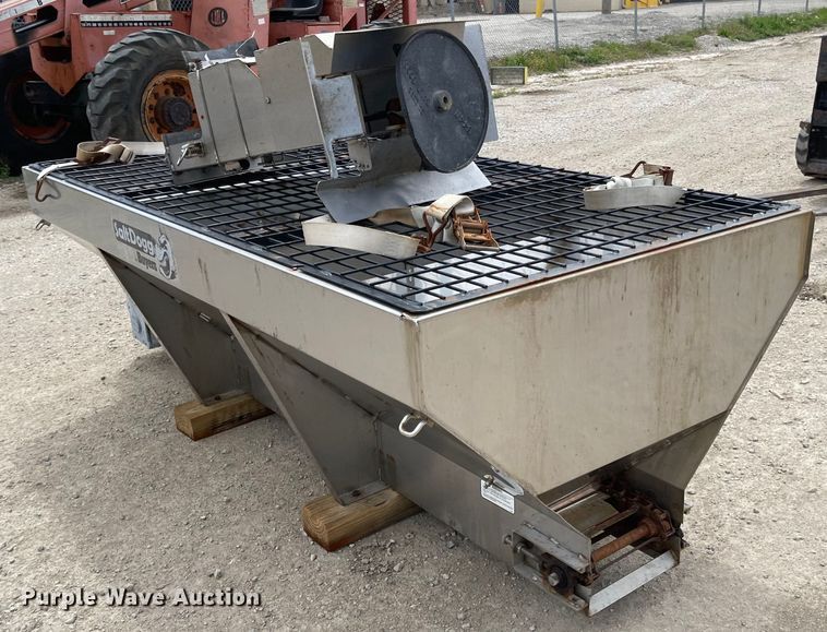 image for item MJ9637 Salt Dogg  spreader